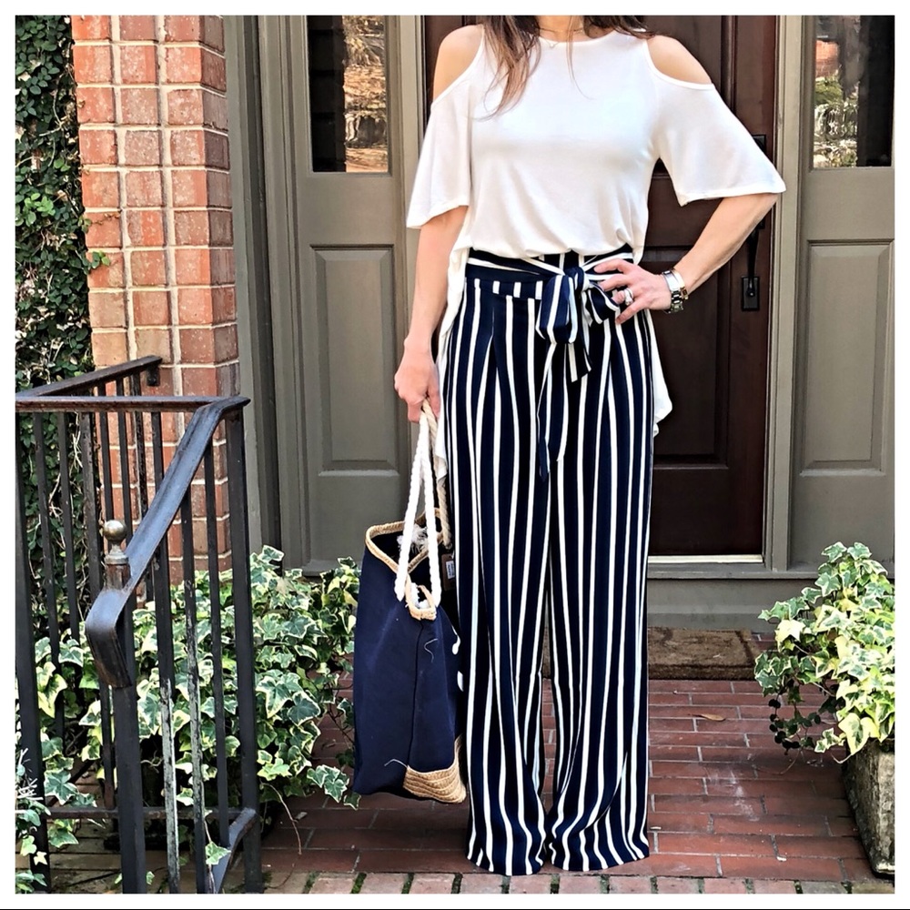 ✨LAST ONE✨Wide leg striped palazzo pants - Picture 2 of 8